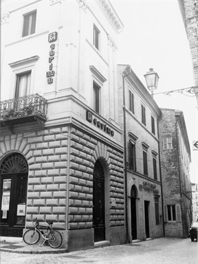 Palazzo Cassa di Risparmio Provincia di Macerata
